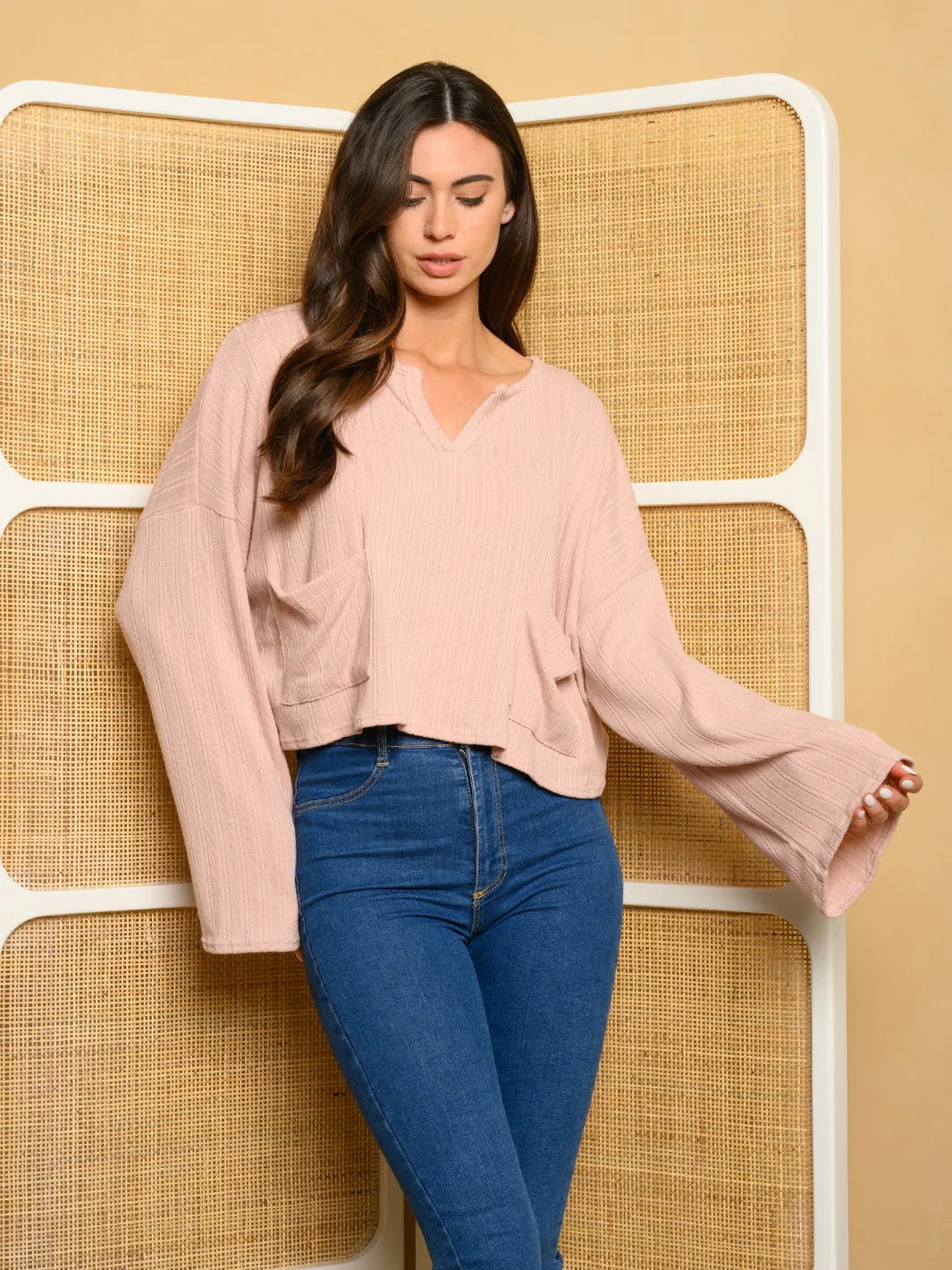 WOMEN'S LONG SLEEVE SLEEVE 2 POCKET RIBBED KNIT V-NECK TOP