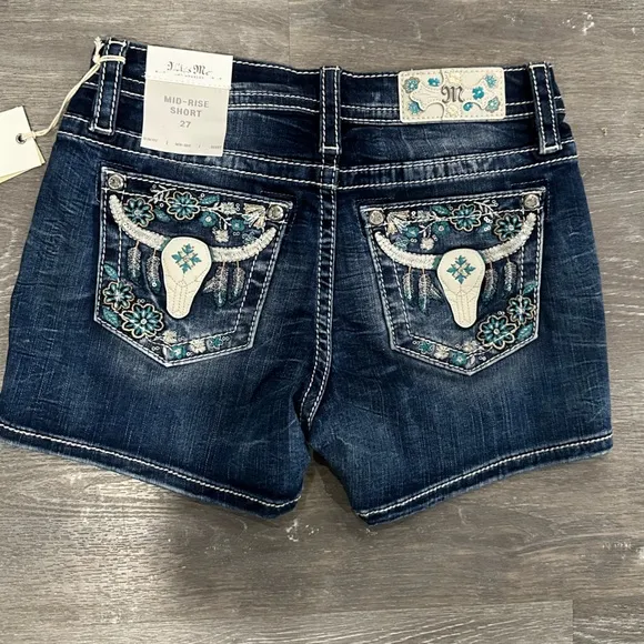 Women’s Miss Me Mid-Rise Dark Blue Denim Shorts, Size 27. NEW!