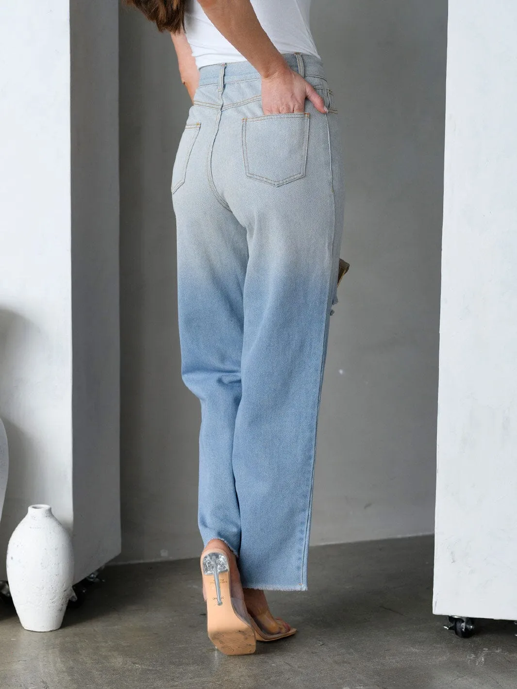 WOMEN'S OMBRE RIPPED HIGH WAIST STRAIGHT JEANS