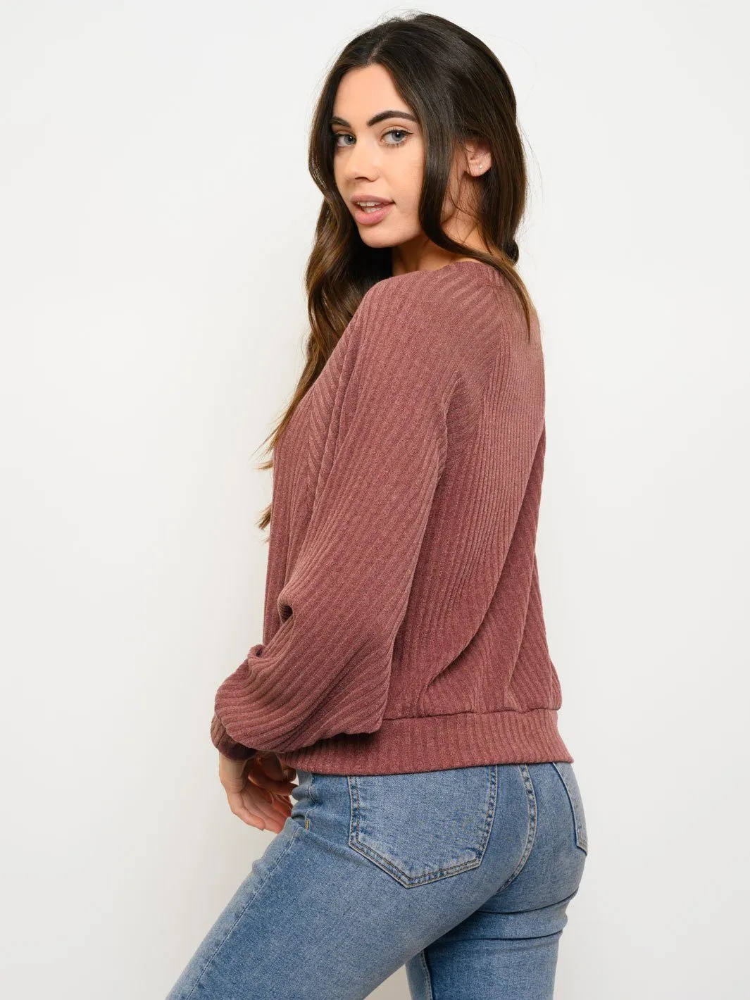 WOMEN'S RIBBED CREWNECK TOP