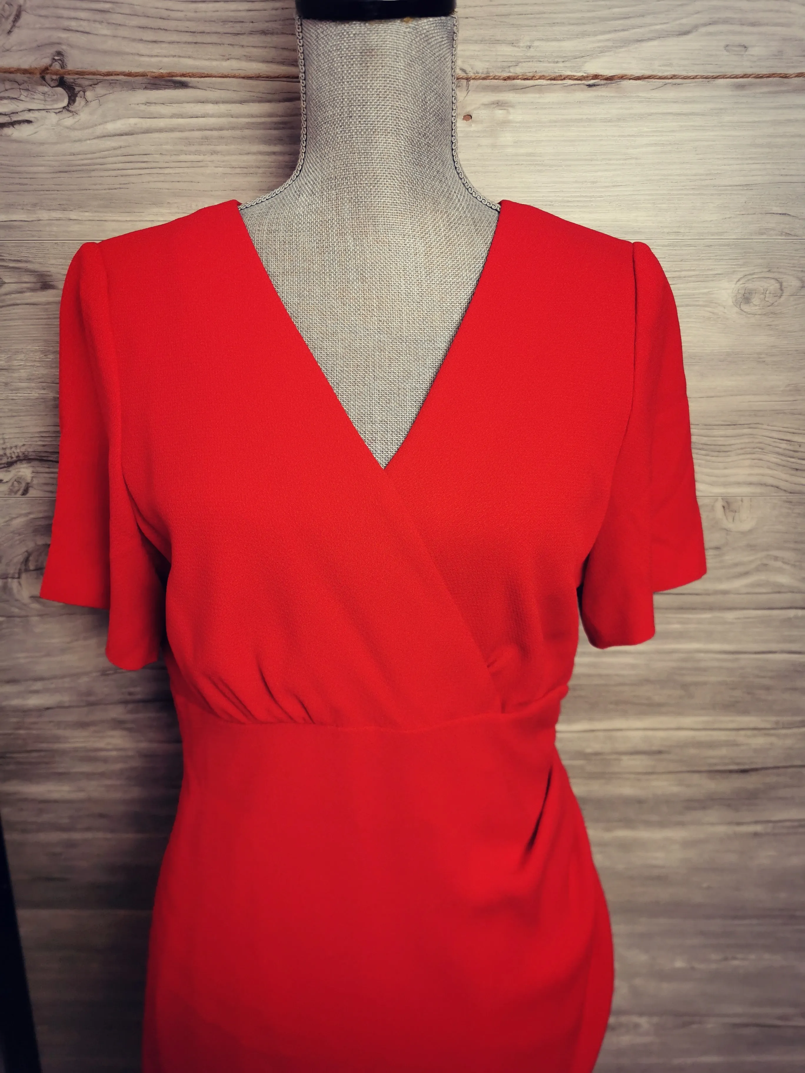 WOMENS SIZE 10 PETITE - LIZ CLAIBORNE, Fitted Red Dress EUC B53