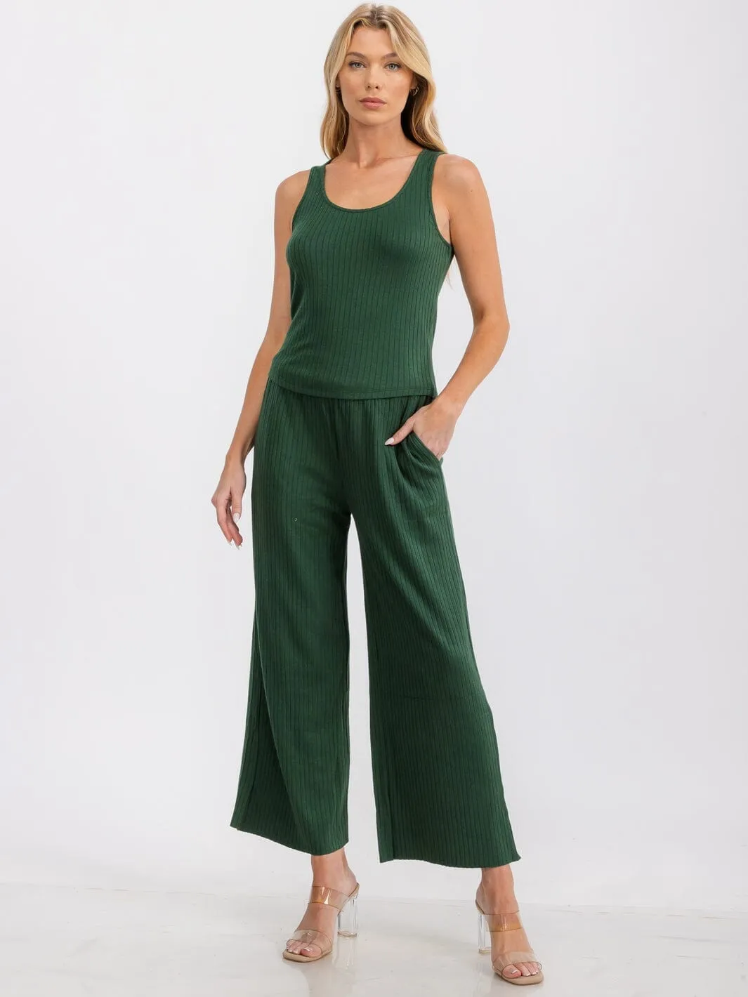 WOMEN'S SLEEVELESS RIBBED TANK TOP