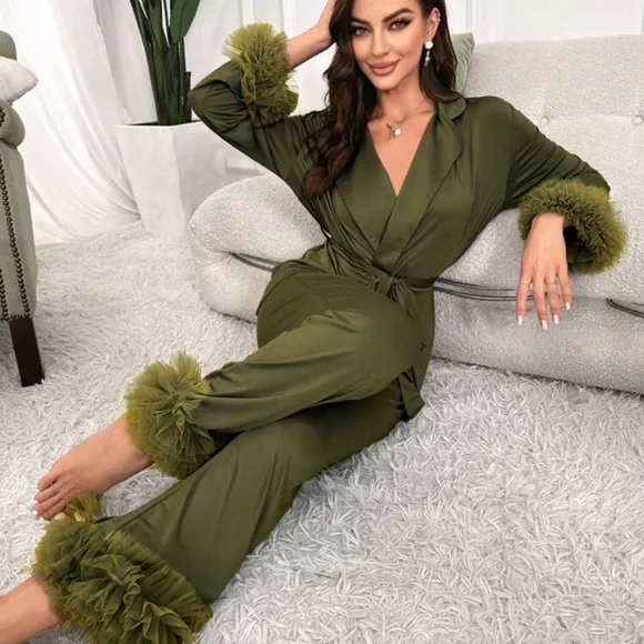 Women's Solid Color Contrast Mesh Sleeve Cuffed Top And Pants Pajama Set