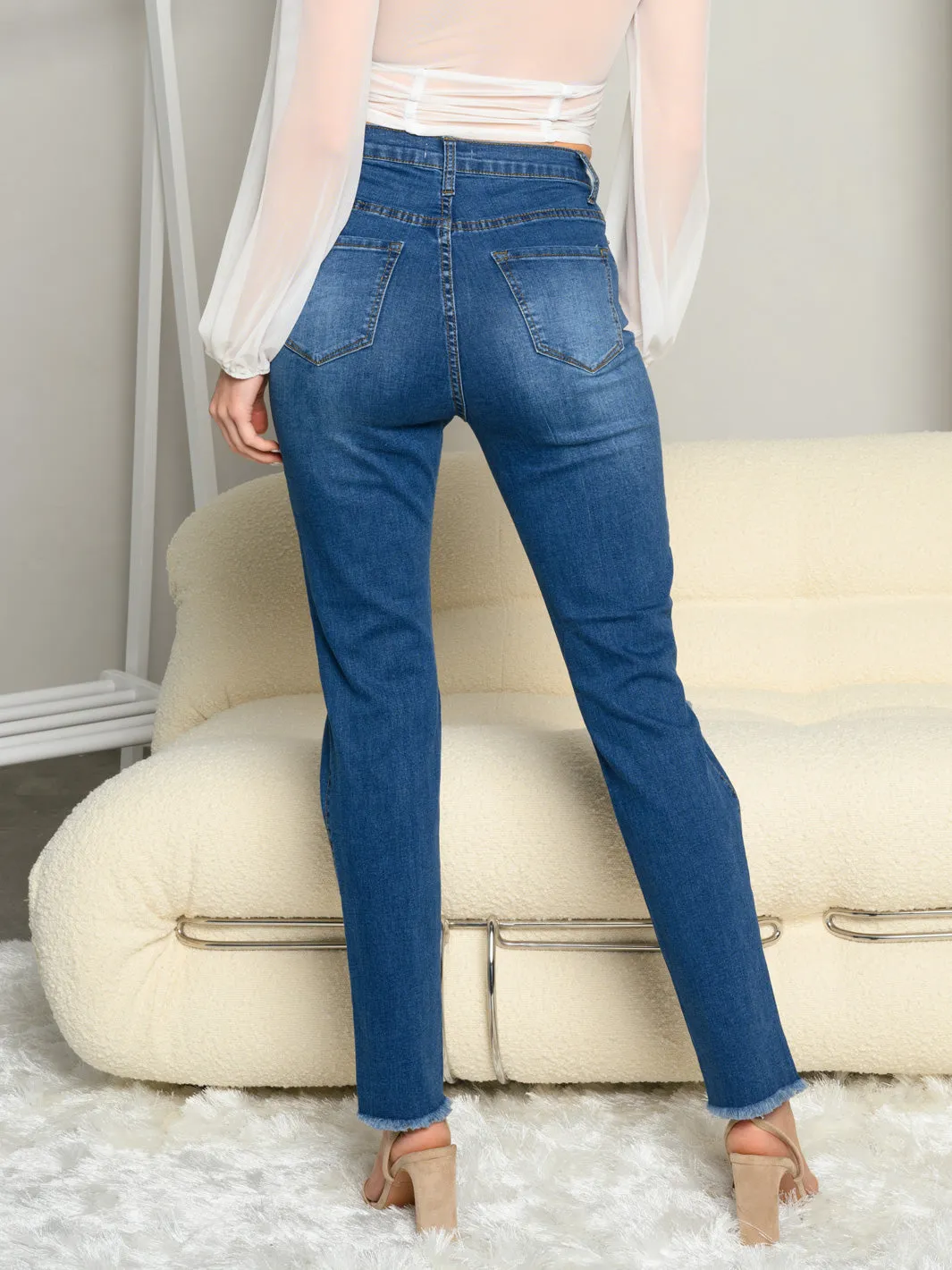 WOMEN'S STRETCH MID RISE DISTRESS DENIM JEANS