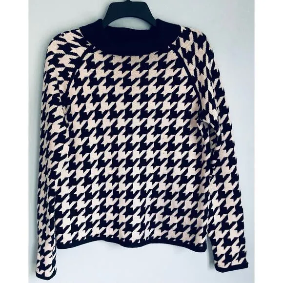 Worth New York 100% Wool Sweater Small Black and White