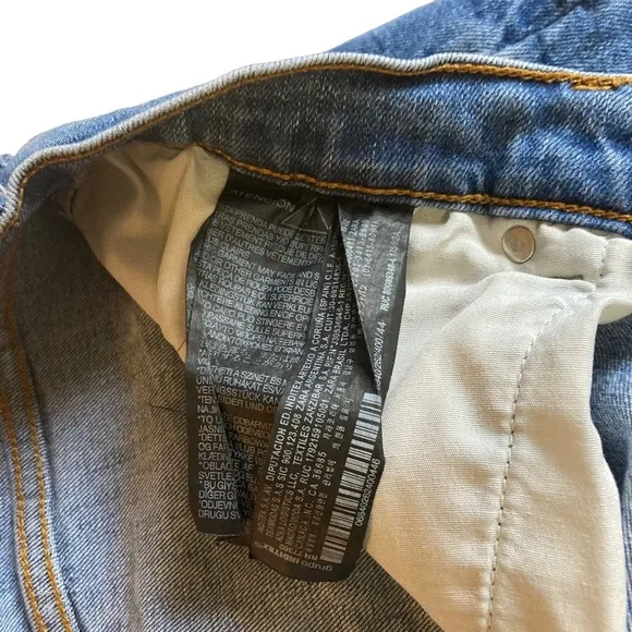 Zara Woman Premium Denim Collection Size 14 High Waisted Raw Hem Ankle Jeans
