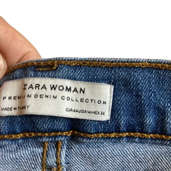 Zara Woman Premium Denim Collection Size 14 High Waisted Raw Hem Ankle Jeans