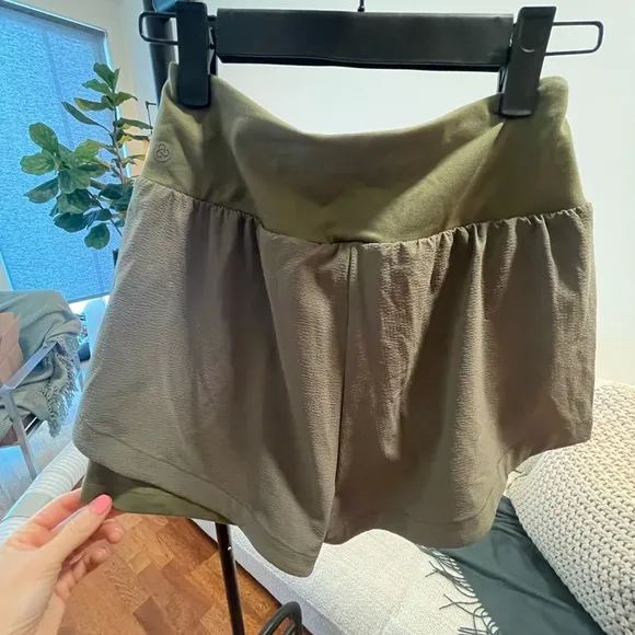 Zella Layered Running Shorts With Pockets XS Olive Green